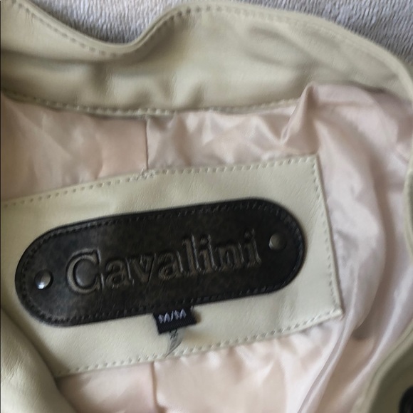 Creamy faux leather motorcycle jacket - Picture 3 of 7